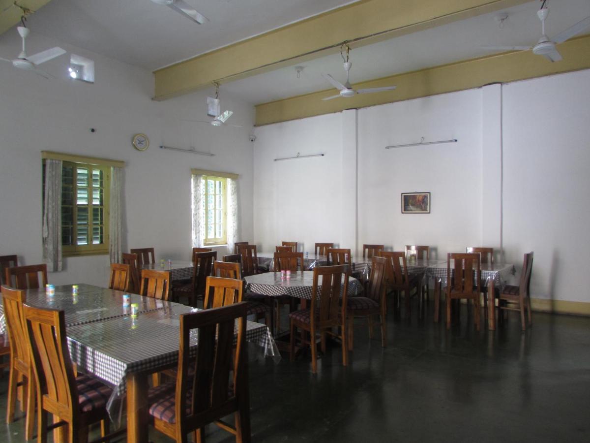 Ywca Gallway Guest House 加尔各答 外观 照片